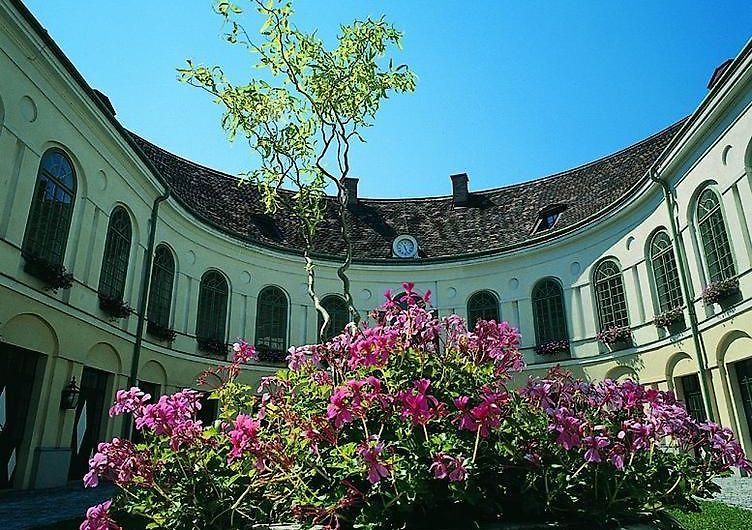 GRAND HOTEL SAUERHOF BADEN